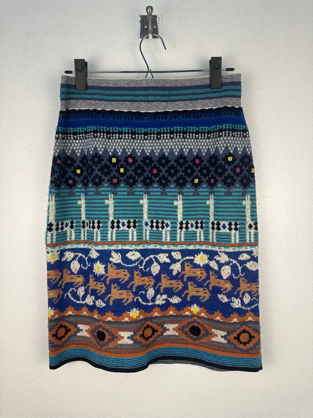 Anthropologie sweater pencil skirt HWR features geometric design llama motif Med